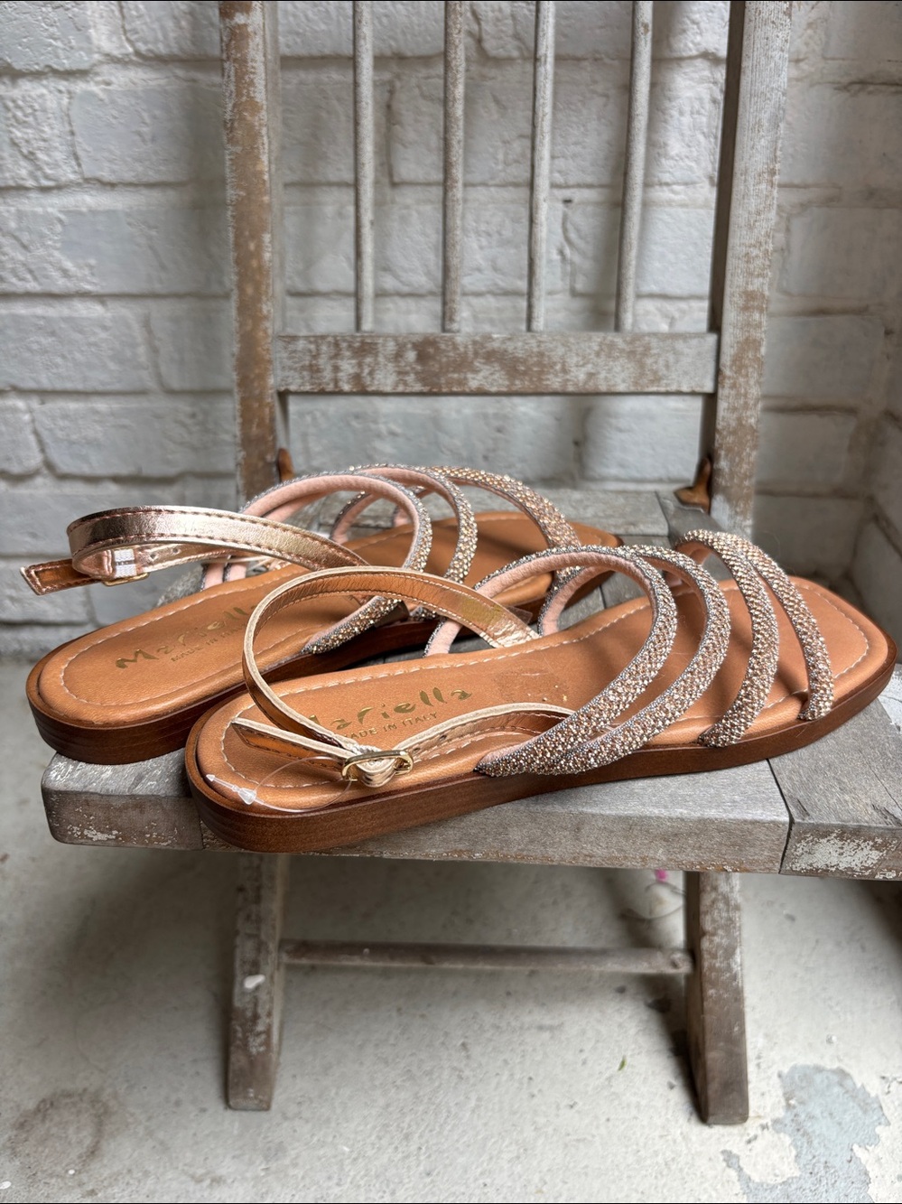 NWT MARIELLA made in ITALY Sparkly ROSE GOLD sandals sz 8